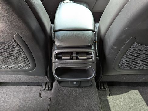 Used 2023 Genesis GV70 2.5T AWD/4WD image 39