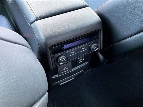 Used 2019 GMC Acadia SLT w/ Black Edition FWD image 10