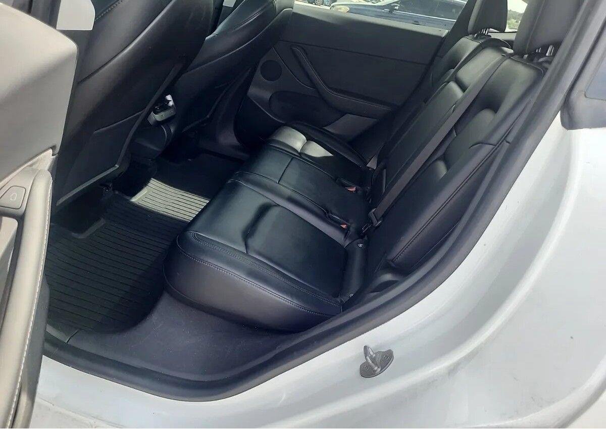 Used 2021 Tesla Model Y Long Range AWD/4WD image 9