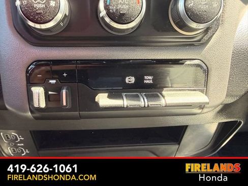 Used 2024 RAM 3500 Big Horn AWD/4WD image 30