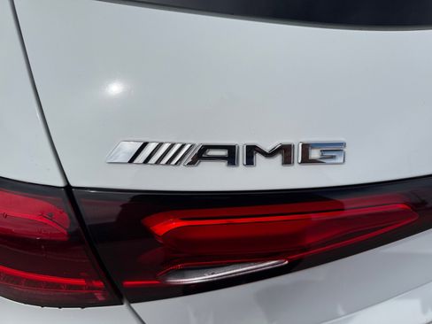 Used 2025 Mercedes-Benz GLC 43 AMG 4MATIC image 24