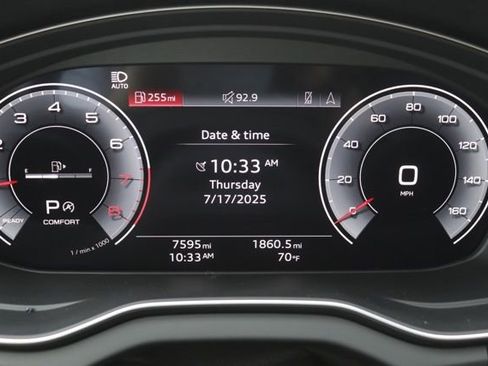 Used 2025 Audi Q5 2.0T Premium Plus AWD/4WD image 32