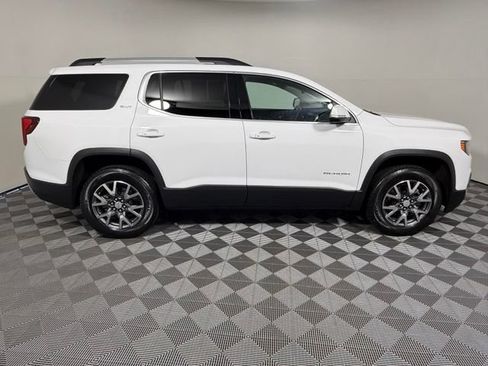 Used 2023 GMC Acadia SLT FWD image 7