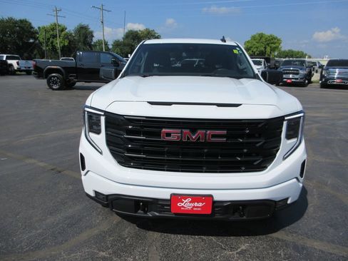 Certified 2025 GMC Sierra 1500 Elevation AWD/4WD image 11