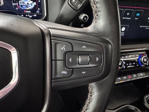 Used 2025 GMC Sierra 2500 AT4 w/ AT4 Premium Plus Package AWD/4WD image 18