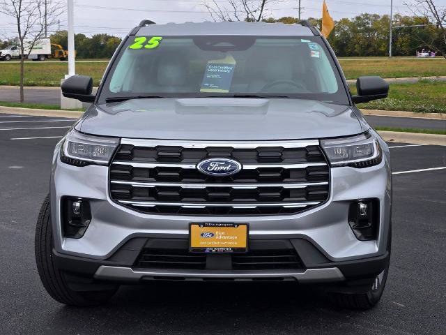 Certified 2025 Ford Explorer Active w/ Active Comfort Package AWD/4WD image 2