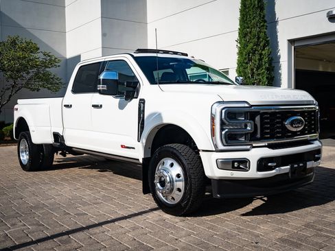 Used 2024 Ford F450 Limited w/ FX4 Off-Road Package image 12