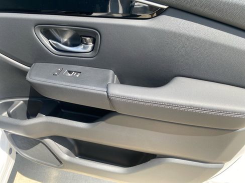 Certified 2025 Honda Pilot Touring image 35