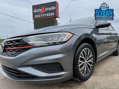 Used 2021 Volkswagen Jetta R-Line image 1