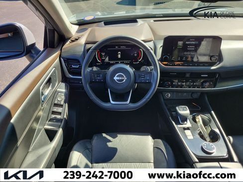 Used 2023 Nissan Rogue Platinum w/ Platinum Premium Package AWD/4WD image 17