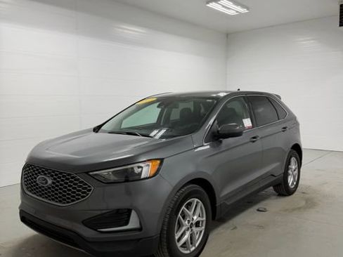 Used 2023 Ford Edge SEL AWD/4WD image 3