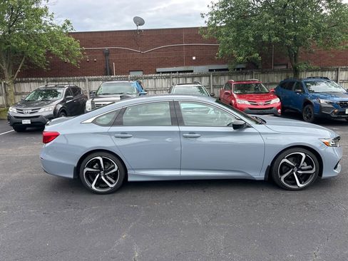Used 2022 Honda Accord Sport image 3