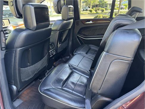 Used 2013 Mercedes-Benz GL 550 4MATIC image 11