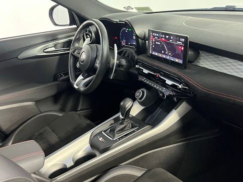 Used 2024 Alfa Romeo Tonale Veloce image 32