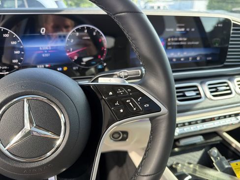 Certified 2026 Mercedes-Benz GLE 450 4MATIC image 25