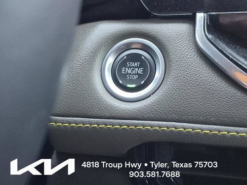 Used 2024 Chevrolet Colorado ZR2 w/ ZR2 Convenience Package III AWD/4WD image 38