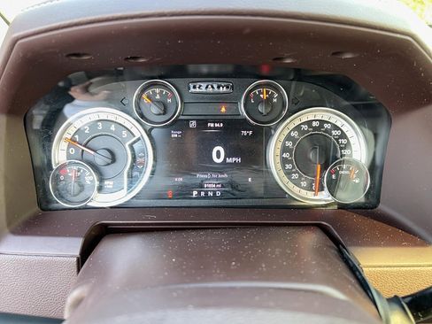 Used 2017 RAM 2500 Laramie image 19