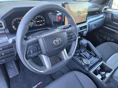 Used 2024 Toyota Tacoma TRD Off-Road AWD/4WD image 12