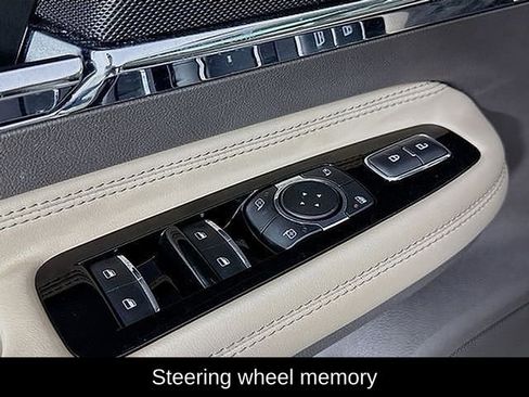 Used 2021 Lincoln Corsair Reserve w/ Equipment Group 201A image 17