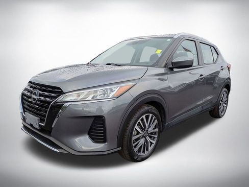 Used 2024 Nissan Kicks SV FWD image 8