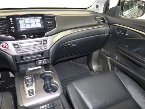 Used 2022 Honda Pilot Special Edition image 11