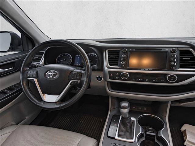 Used 2017 Toyota Highlander Limited Platinum w/ Protection Package #3 AWD/4WD image 20