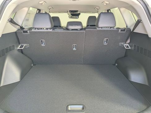 New 2026 Kia Seltos S FWD image 24