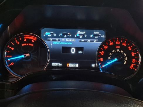 Used 2020 Ford F250 Lariat w/ Lariat Ultimate Package AWD/4WD image 25
