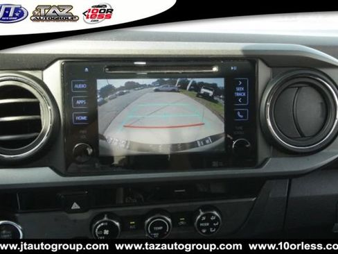 Used 2017 Toyota Tacoma TRD Sport w/ Tow Package RWD image 17