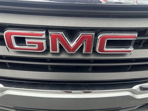 Certified 2023 GMC Terrain SLE w/ Driver Convenience Package FWD image 30