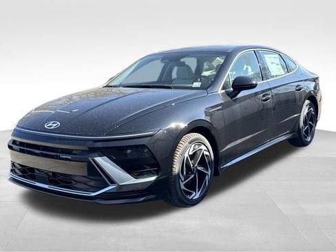 New 2026 Hyundai Sonata SEL FWD image 2