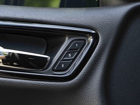 Used 2022 Dodge Durango R/T AWD/4WD image 35