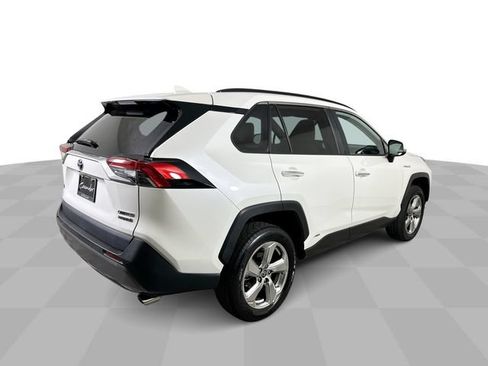 Used 2021 Toyota RAV4 Limited AWD/4WD image 8