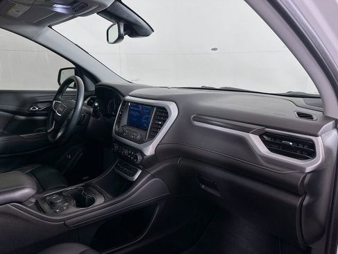 Used 2023 GMC Acadia SLT w/ Elevation Edition image 28