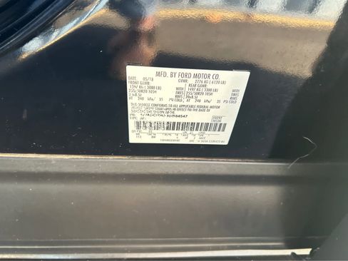 Used 2018 Ford Explorer XLT w/ Equipment Group 202A image 22