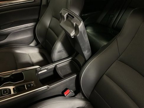 Used 2021 Honda Accord Sport image 29