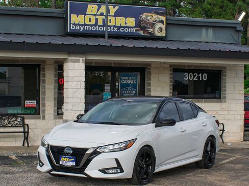 Used 2021 Nissan Sentra SR w/ Lighting Package FWD image 1