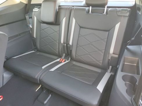 New 2026 Volkswagen Atlas Peak Edition AWD/4WD image 13