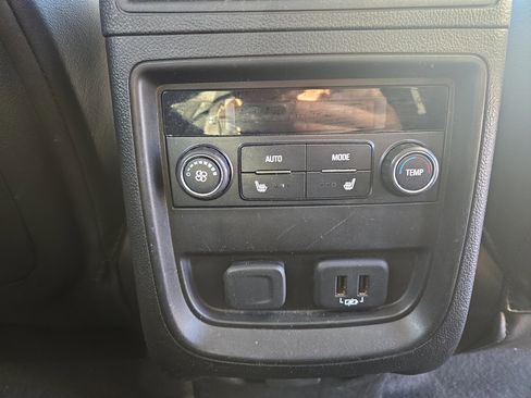 Used 2019 Buick Envision Premium w/ Driver Confidence Package image 32