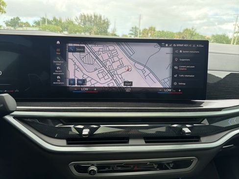 Used 2023 BMW X7 xDrive40i w/ M Sport Package image 11