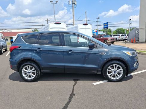 Used 2019 Ford Escape SE FWD image 9