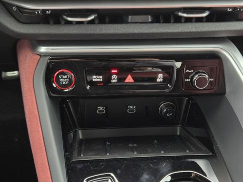 New 2025 Audi SQ5 Premium Plus image 23