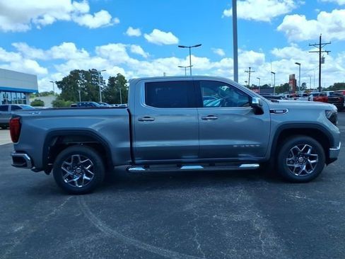New 2026 GMC Sierra 1500 SLE AWD/4WD image 4