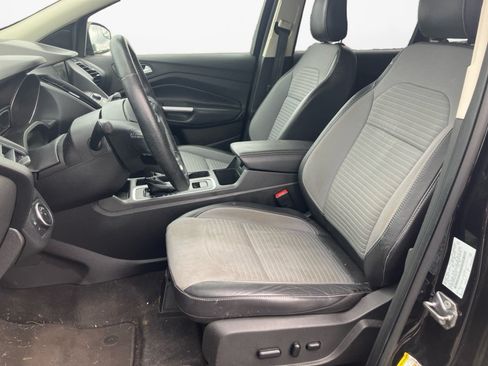 Used 2019 Ford Escape SE FWD image 11