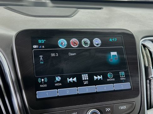 Used 2018 Chevrolet Malibu Premier w/ Premier Sun and Wheel Package FWD image 21