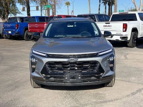 Used 2024 Chevrolet Trax ACTIV w/ Sunroof Package image 3