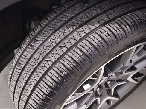 Certified 2025 Ford Explorer Platinum w/ Ultimate Package image 50