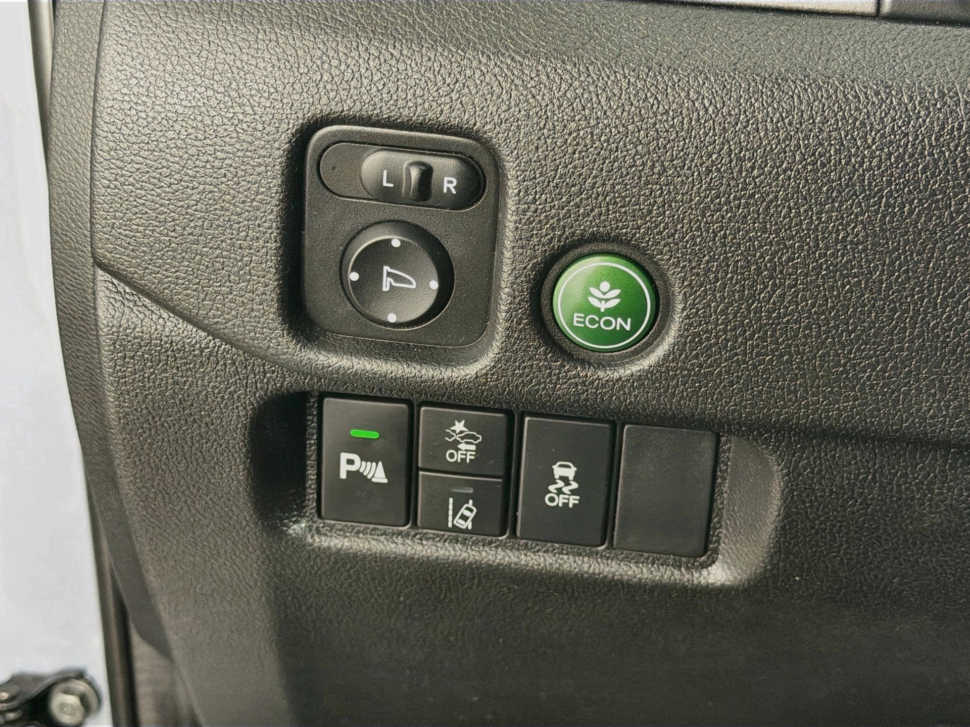 Used 2025 Honda Passport EX-L image 34