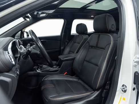 Used 2022 Chevrolet Blazer Premier w/ LPO, Black Grille Bar Package AWD/4WD image 23