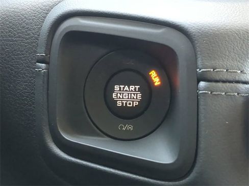 New 2025 Jeep Wrangler Rubicon image 34